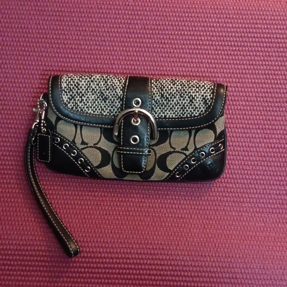 Coach SoHo Ltd edition Black and Gray Wristlet Clutch - Picture 1 of 4